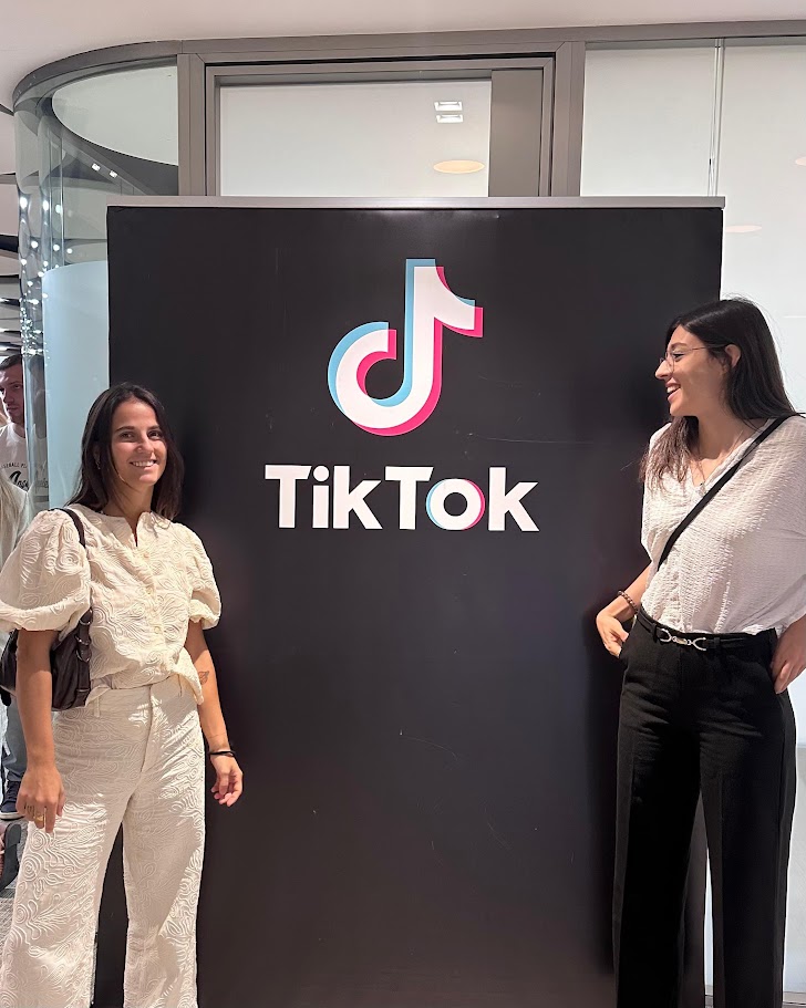 Cómo mejorar tu rendimiento en la temporada alta con TikTok: Estrategias clave desde la conferencia «Boost Your Performance for Peak Season»